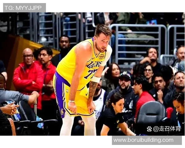 2008年湖人与黄蜂激战回顾:经典对决中的篮球传奇与精彩瞬间 2008年湖人与黄蜂激战回顾:经典对决中的篮球传奇与精彩瞬间